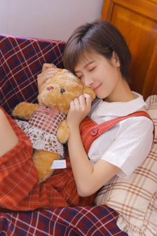 不知火舞与三个小孩
